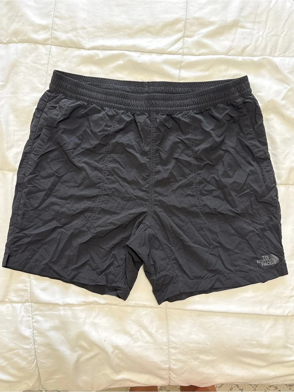 North Face Black Elastic Waist Drawstring Men’s Shorts with Zipper Pocket Size L